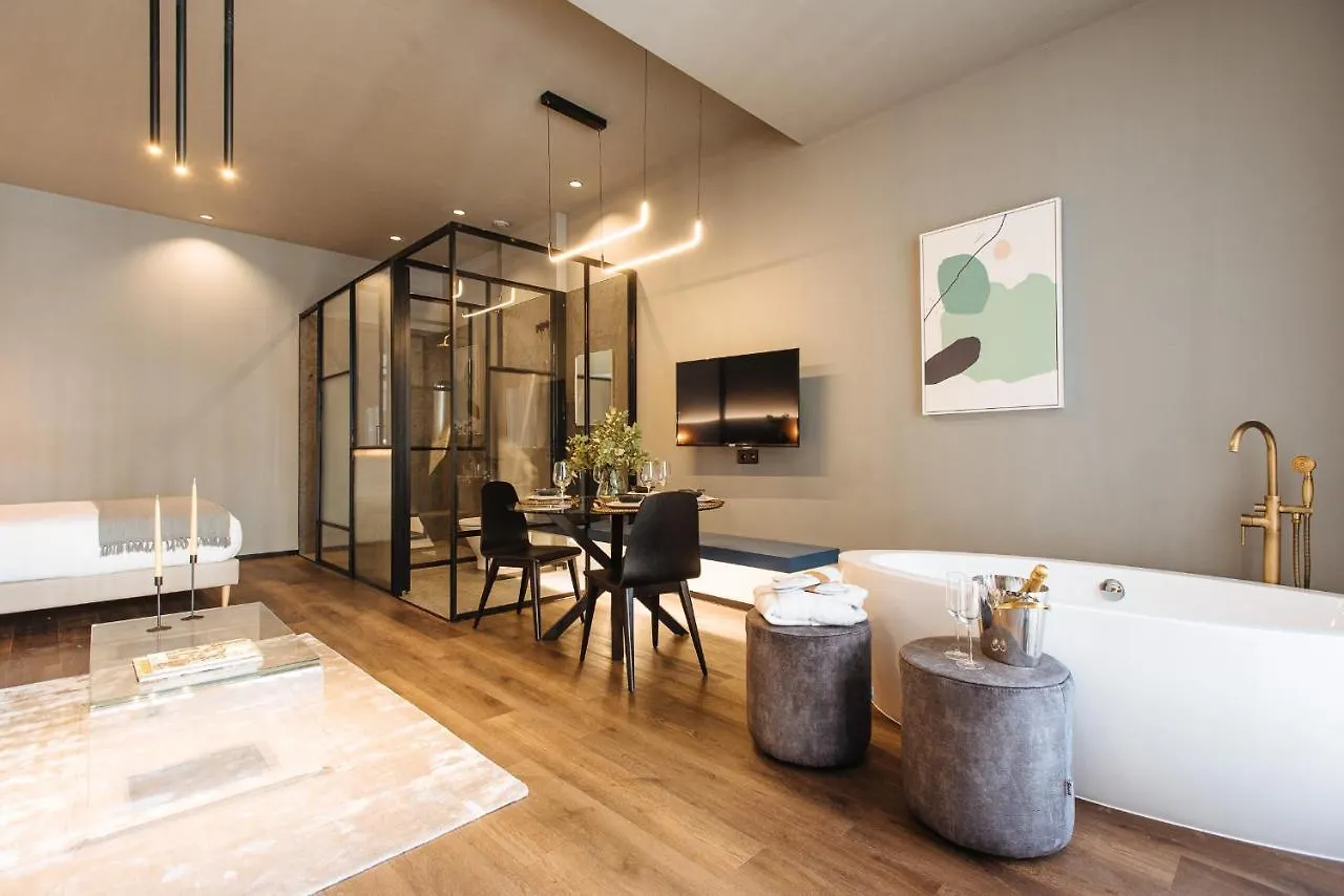 Muralla Sevilla Suites By Lola 0*, Seville