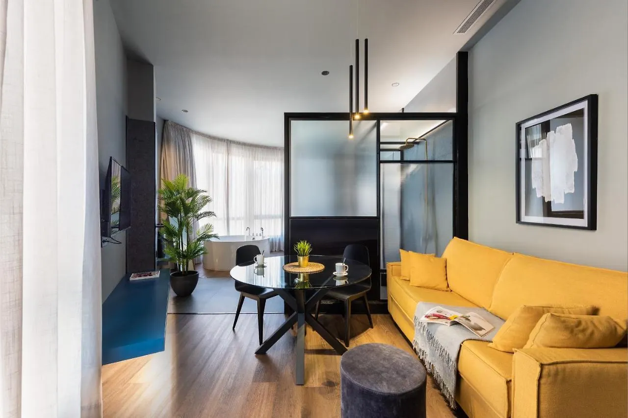 Apartment Muralla Sevilla Suites By Lola