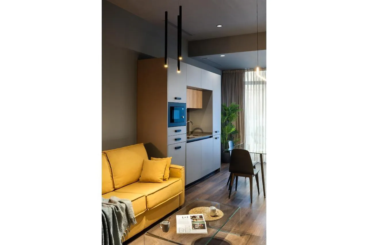Muralla Sevilla Suites By Lola 0*,  España